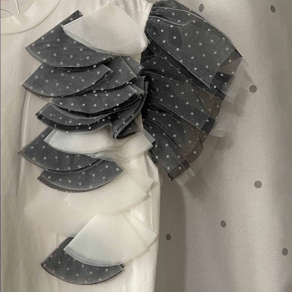 Elegant White and Gray Ruffle Top - Picture 5 of 7